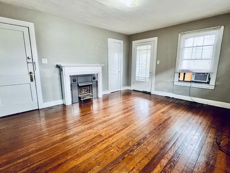 Building Photo - 1516 Norris Pl