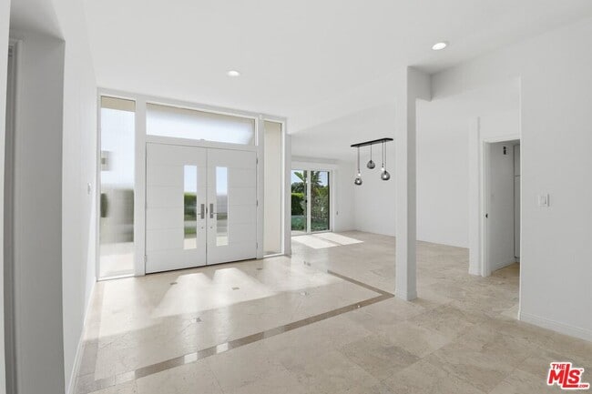 Building Photo - 18149 Wakecrest Dr