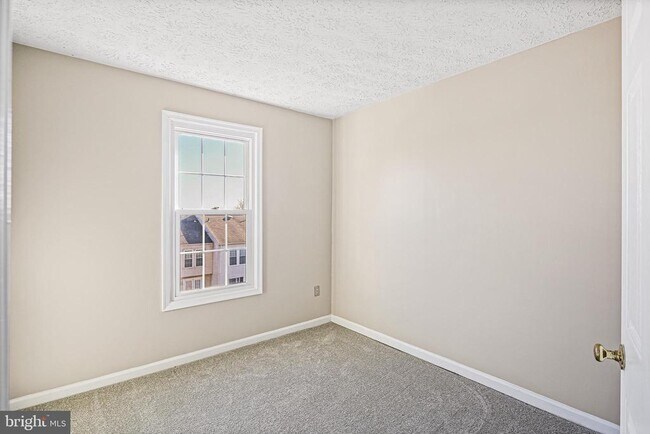 Building Photo - 5 Brantwood Ct