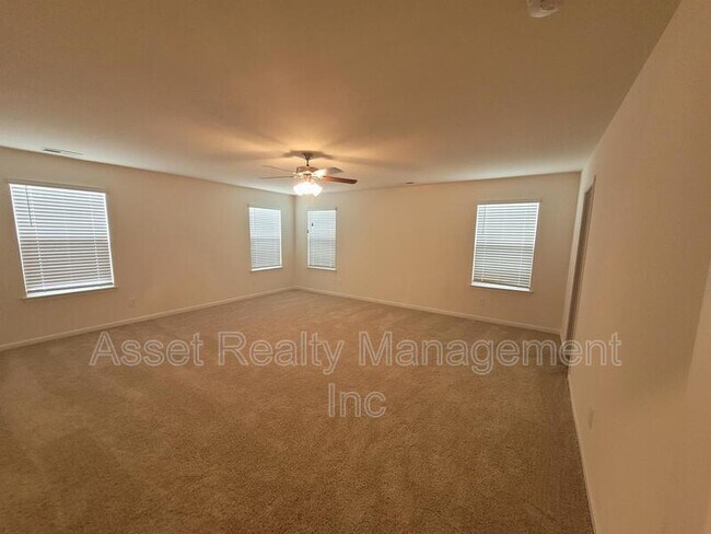 Building Photo - 4714 Willow Bluff Cir