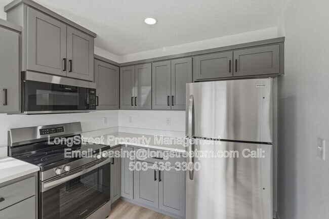 Building Photo - 820 S 19th St
