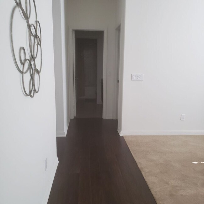 Building Photo - 9803 Buckhorn Peak Dr