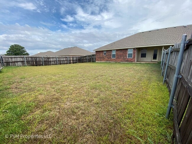 Building Photo - 3061 Palomino Trail