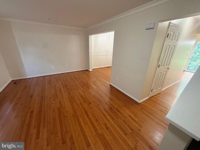 Building Photo - 4805 Springmaid Ln