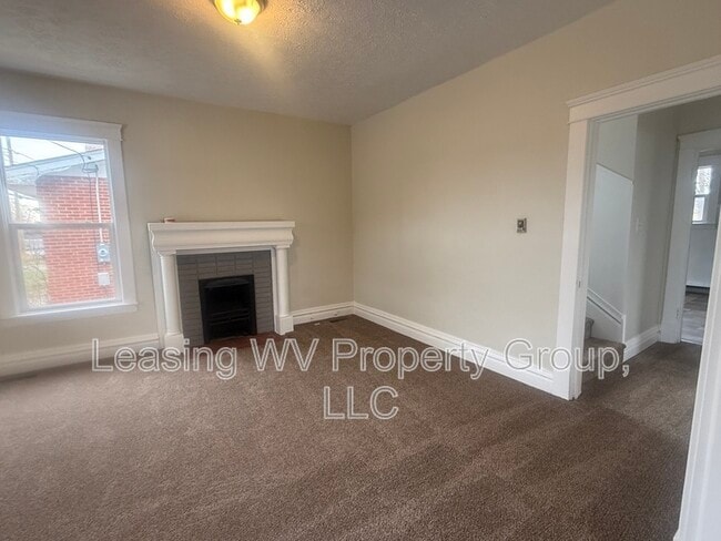 Building Photo - 2914 Virginia Ave