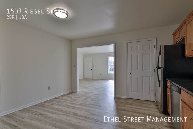 Building Photo - 1503 Riegel St