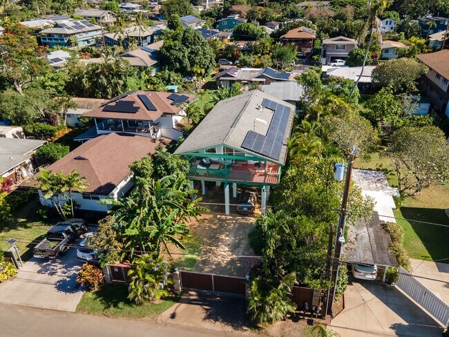 Building Photo - 59-018 Holawa St