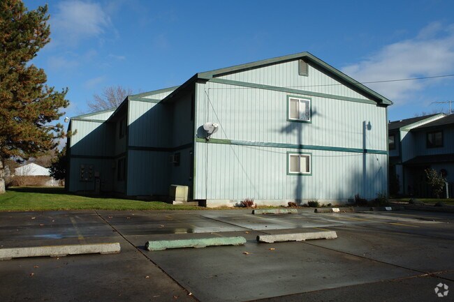 Building Photo - Westside Estates