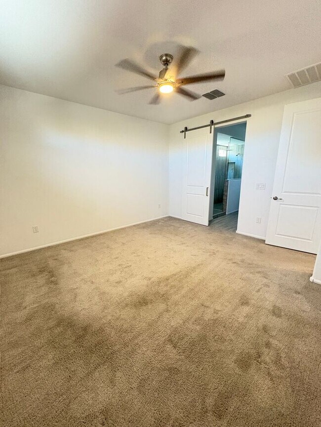 Building Photo - SAGUARO TRAILS 2bd PLUS DEN and 2ba HOME AVAILABLE NOW!!