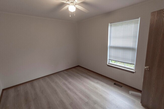 Building Photo - 1627 Bold Ruler Ct