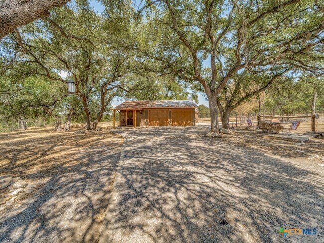 Building Photo - 1660 McIver