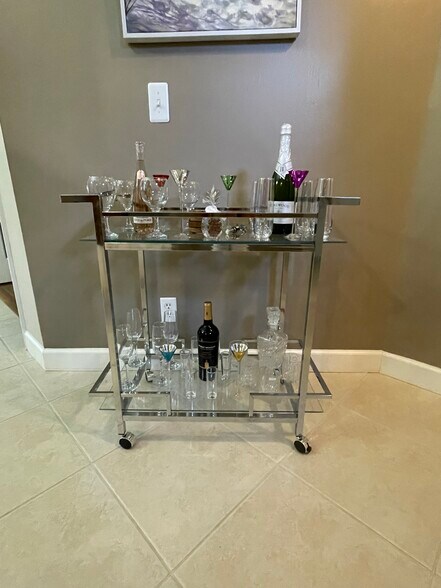 Bar - 7942 Lexington Club Blvd