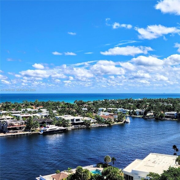 Building Photo - 20505 E Country Club Dr