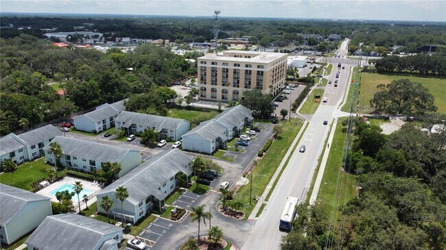Building Photo - 5002 Terrace Palms Cir