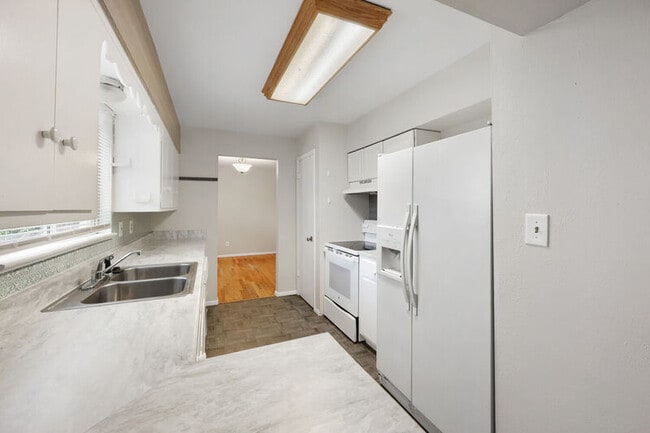 Building Photo - 53 McBurney Blvd