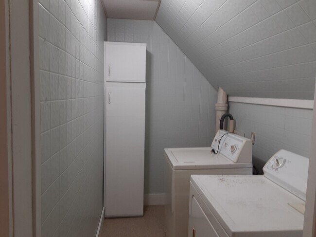 Laundry room with W/D - 9 Halifax St