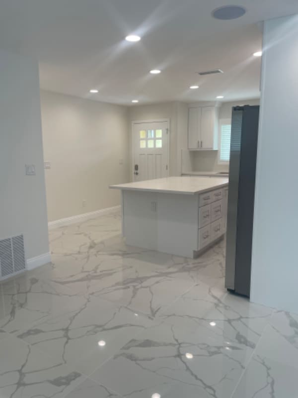 Building Photo - 1521 W Cerritos Ave