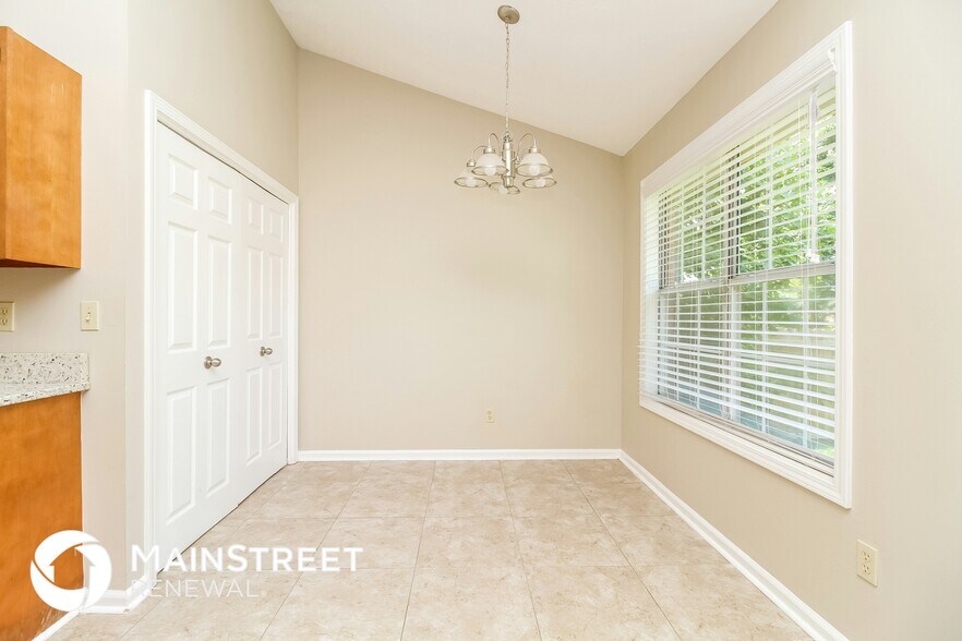 Building Photo - 2533 Jeffries Cove