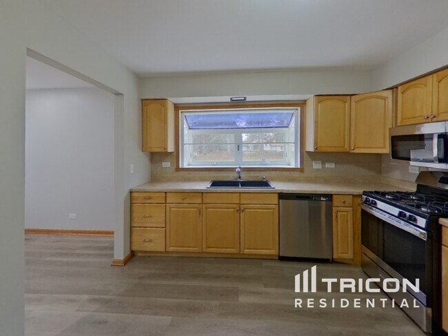 Building Photo - 1401 S Parkview Terrace