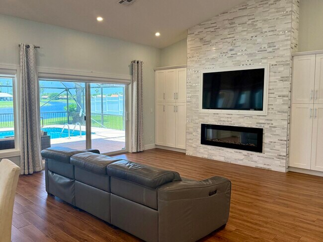 Building Photo - 20725 Waters Edge Ct