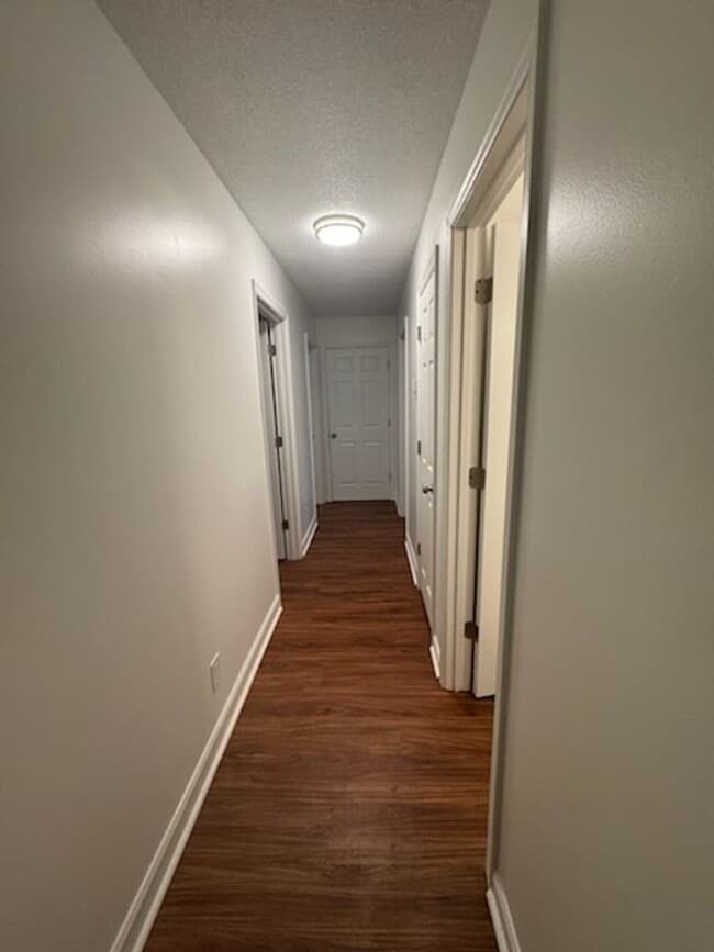 Building Photo - New renovation 3BR/2BA house
