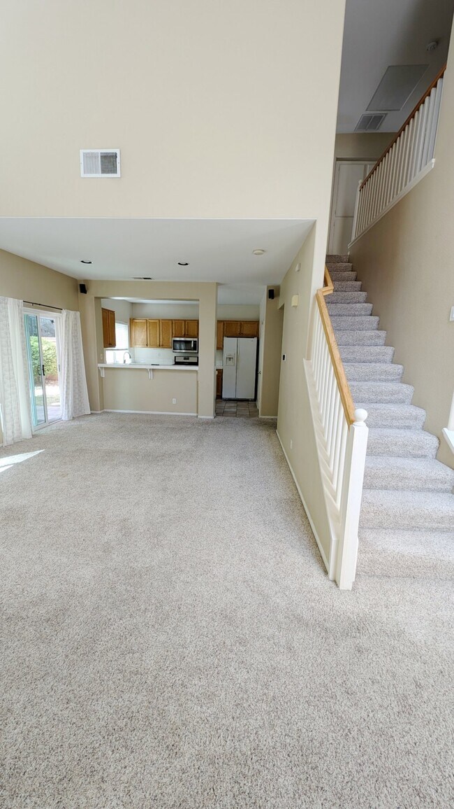 Building Photo - 11055 Kika Ct