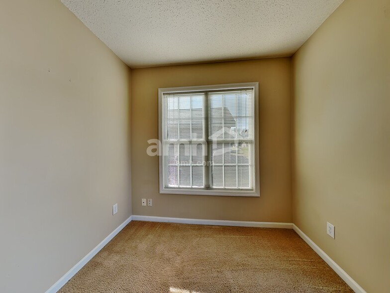 Building Photo - 156 Tudor Downs Rd