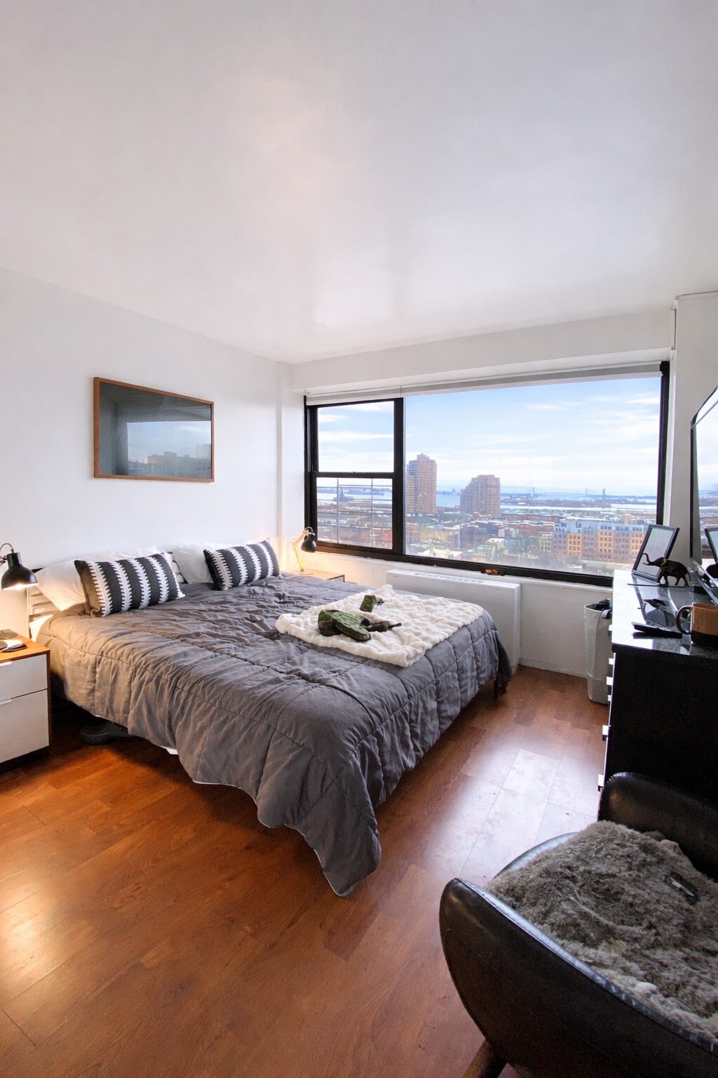 Building Photo - 135 Montgomery St