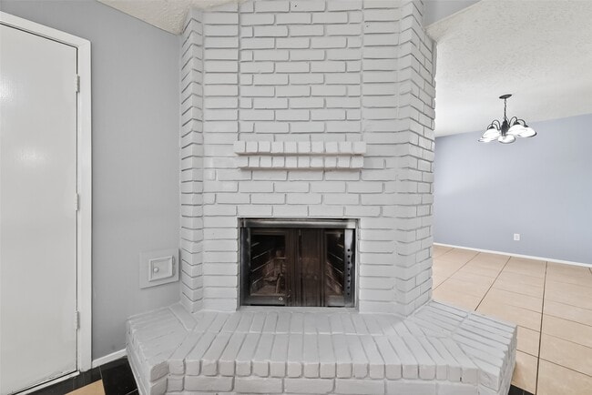 Building Photo - 1842 Freshmeadow Dr