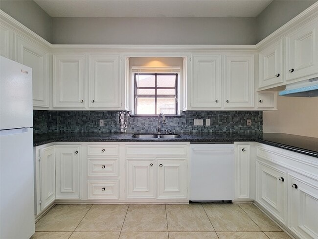 Building Photo - 11614 Taos Ln