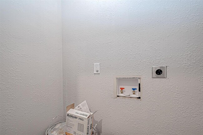 Building Photo - 7422 Avenue I