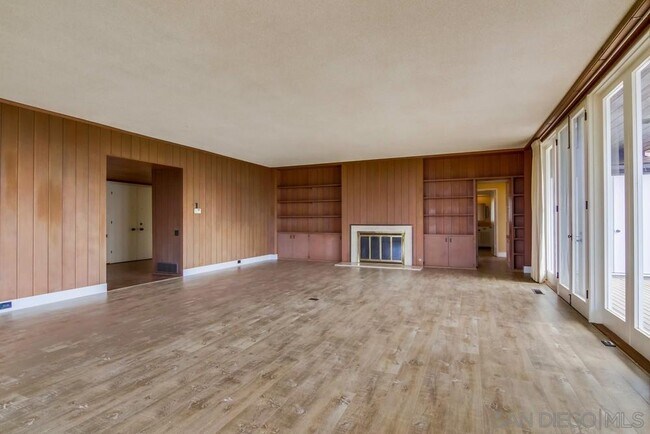 Building Photo - 631 San Gorgonio St