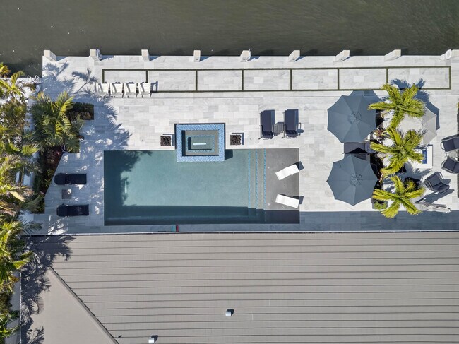 Building Photo - 3109 NE 42nd Ct