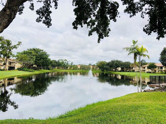 Building Photo - 506 Gardens Dr