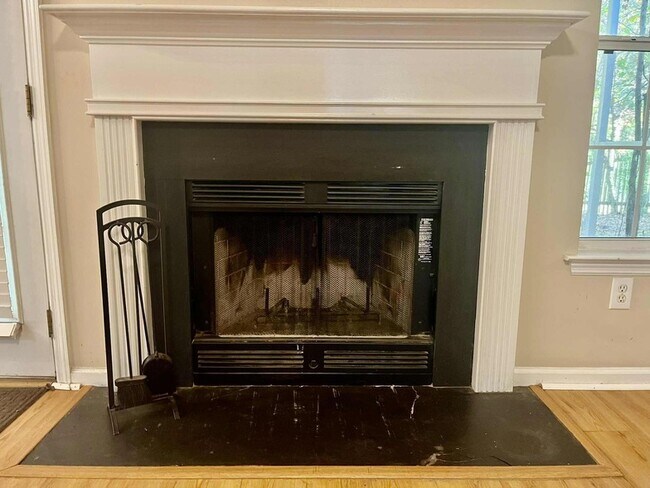 Building Photo - 524 Beverly Dr