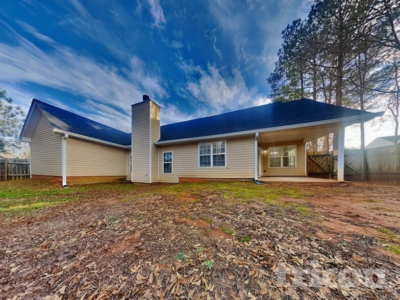 Building Photo - 845 Overlook Trail