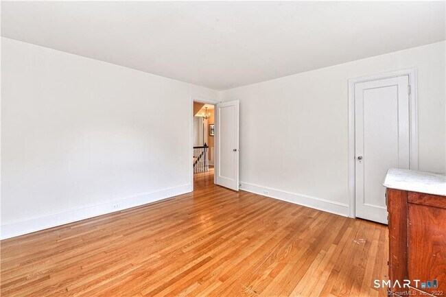 Building Photo - 61 Villa Ave