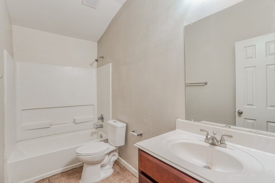 Building Photo - 26522 Marble Point Ln