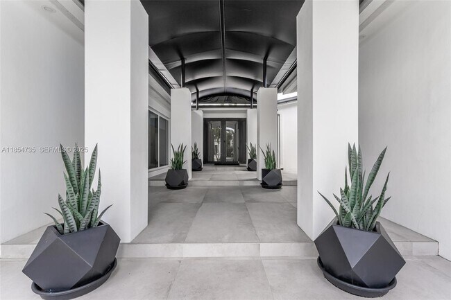 Building Photo - 1331 97th St