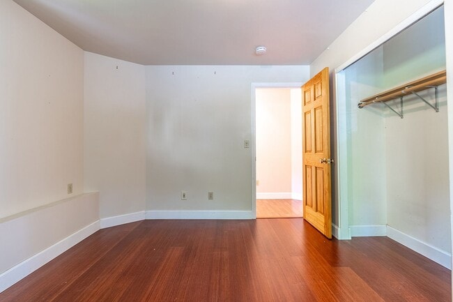Building Photo - 2BR Apartment in Classic Capitol HIll Hous...