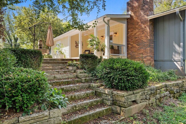 Building Photo - Gated versatile lifestyle property tucked into the heart of Tennessee’s most scenic countryside