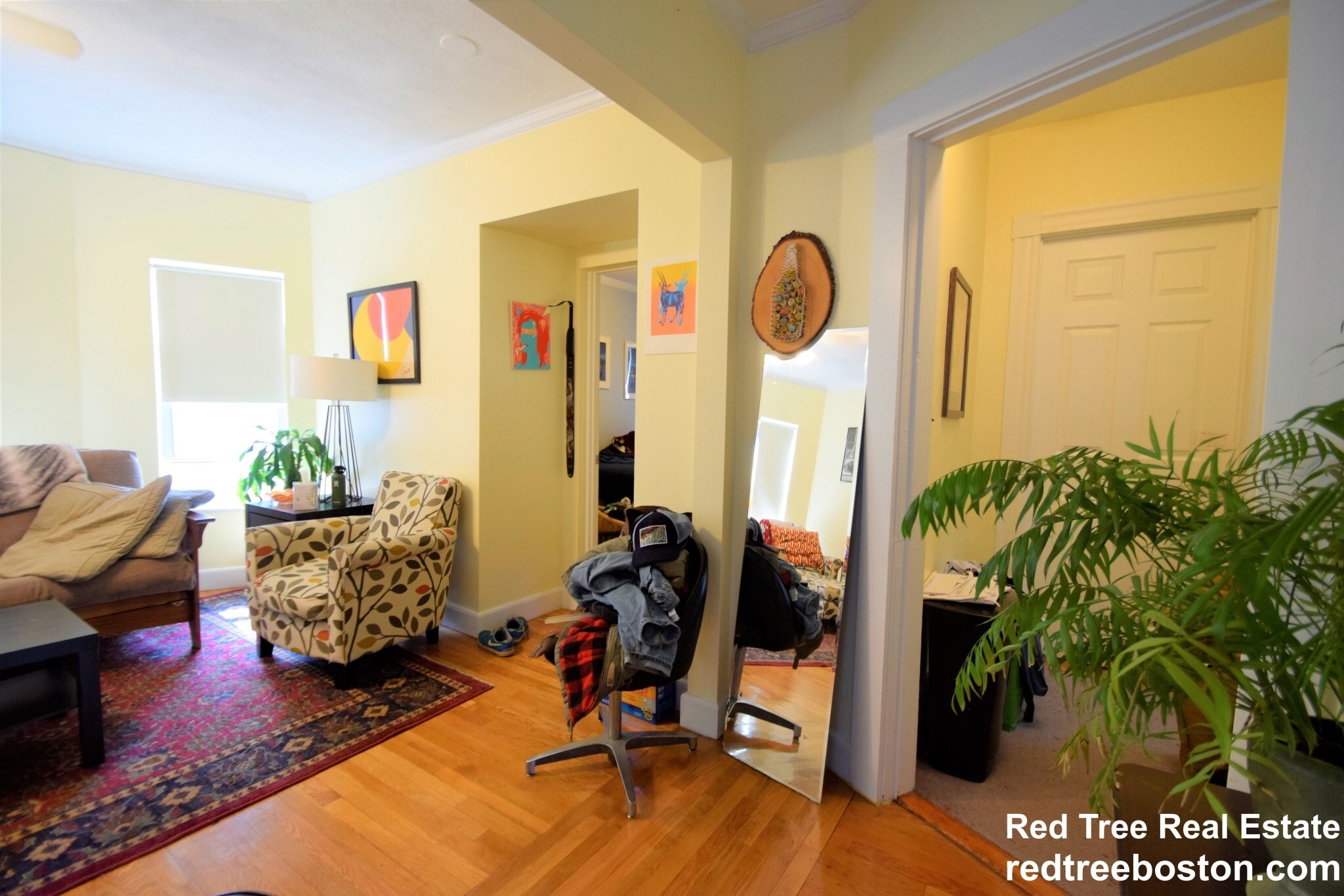 Building Photo - 25 Oak Square Ave