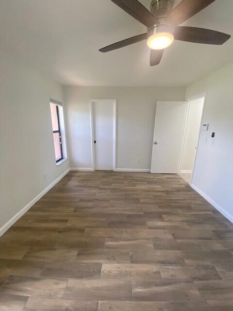 Building Photo - 1100 Cameo Cir