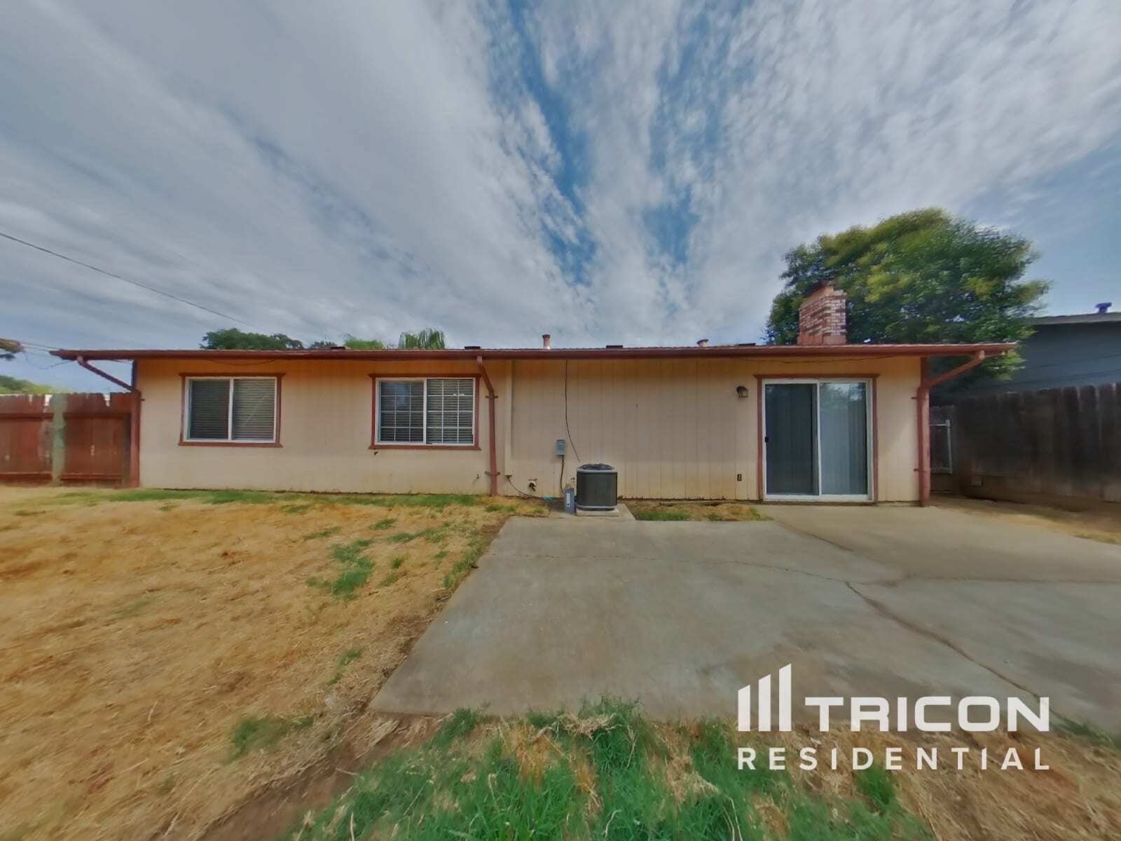Building Photo - 1678 Maywood Dr