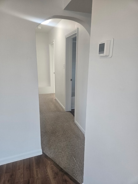 Building Photo - 1228 Broadwater Ave