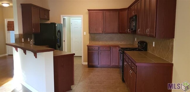 Building Photo - 6732 Silver Springs Dr