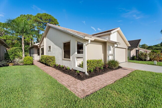 Building Photo - 4248 SW Mallard Creek Trail
