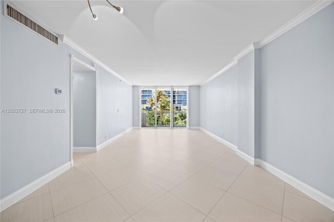 Building Photo - 3001 S Ocean Dr