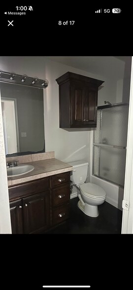 Building Photo - 725 E Locust St