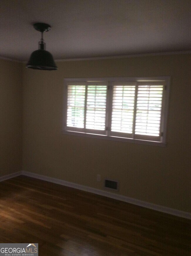 Building Photo - 290 Burke Cir